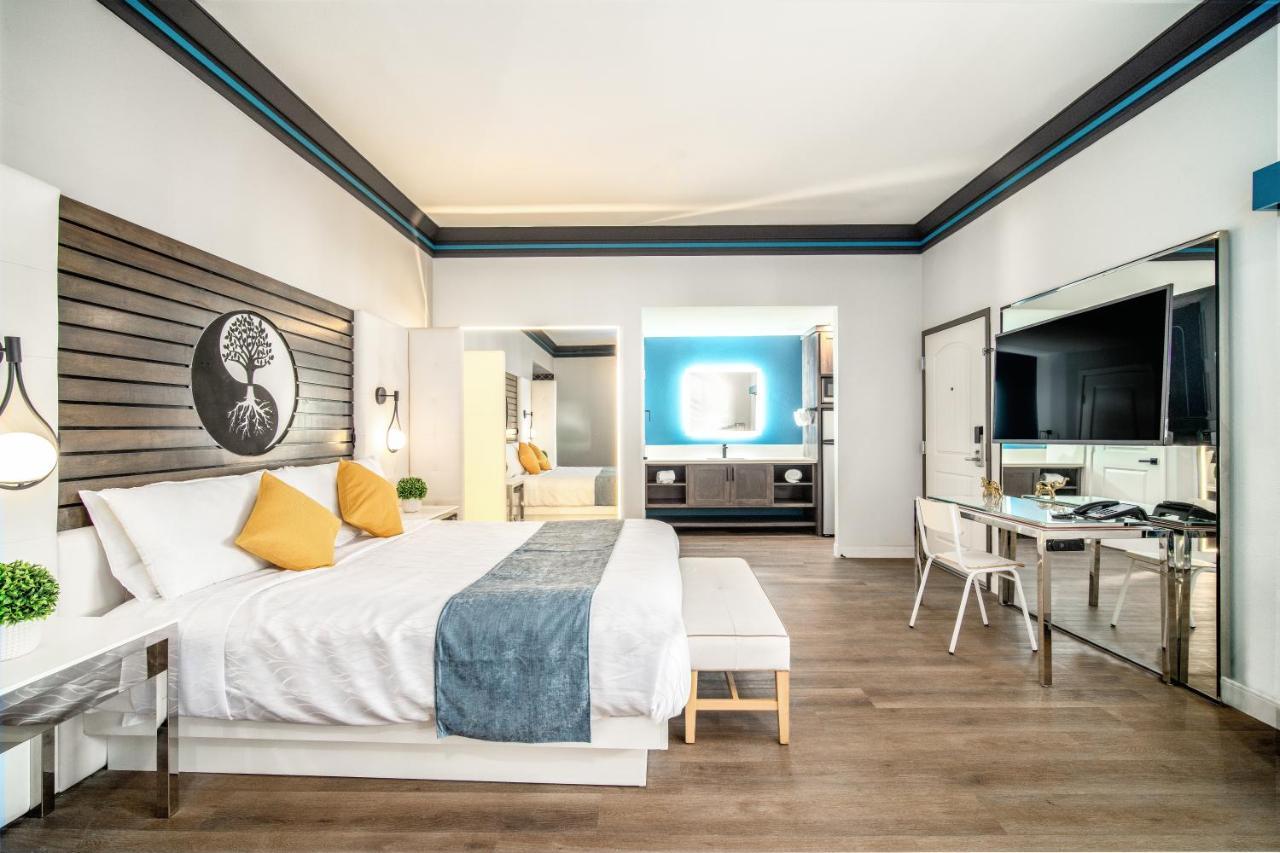 Aspire Inn Studios & Spas Беллфлауэр Экстерьер фото